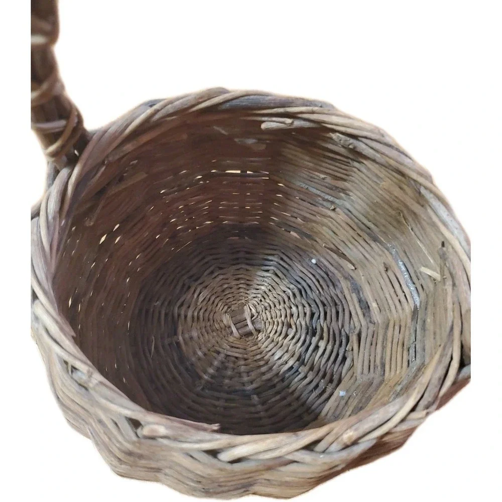 Rustic Small Woven Round Basket with Handle Wicker Home Decor or Storage‎